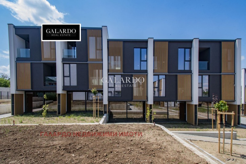 Продава КЪЩА, гр. София, Бояна