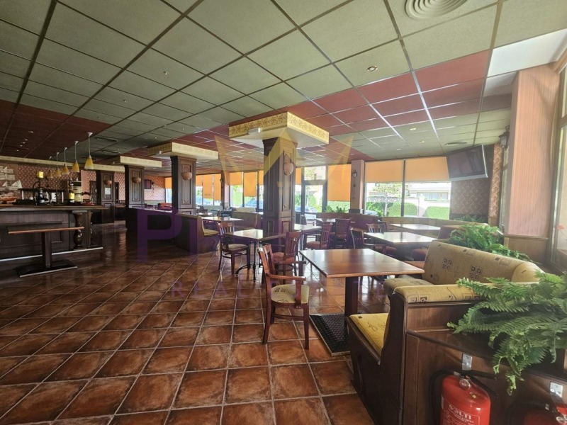 Zu verkaufen  Bar; Café Warna , k.k. Tschajka , 335 qm | 57458991 - Bild [8]