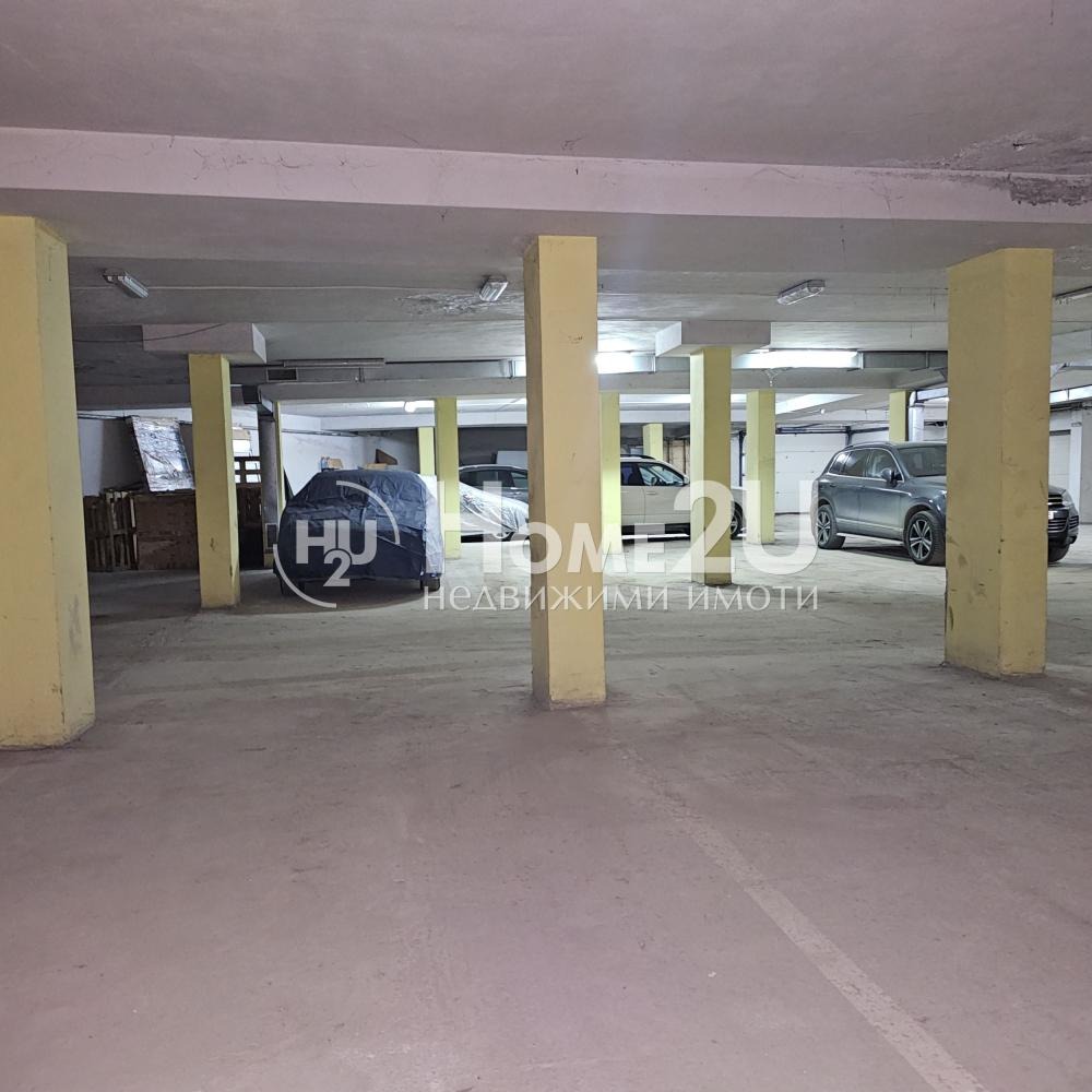 Продава ГАРАЖ, ПАРКОМЯСТО, гр. Варна, област Варна, снимка 5 - Гаражи и паркоместа - 53686745