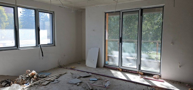 Продава 2-СТАЕН в град Перник, Изток - 75 кв.м / 110 000 € » 215 141.30 лв., ПРЕСТИЖ