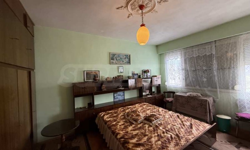 Продава 3-СТАЕН в град Велико Търново, Чолаковци - 84 кв.м / 79 900 € » 156 270.82 лв., СУПРИММО ОФИСИ В СТРАНАТА