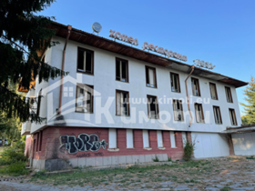 Продажба на имоти в гр. Калофер, област Пловдив — страница 2 - изображение 5 