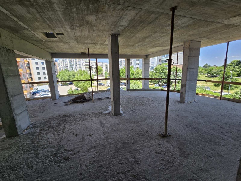 Продава  2-стаен град София , Левски В , 82 кв.м | 28767447 - изображение [9]