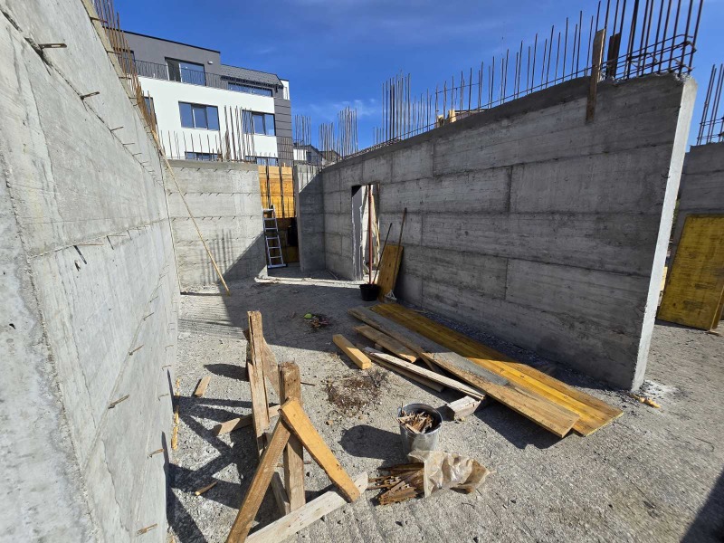 Продава  2-стаен град София , Левски В , 82 кв.м | 28767447 - изображение [6]