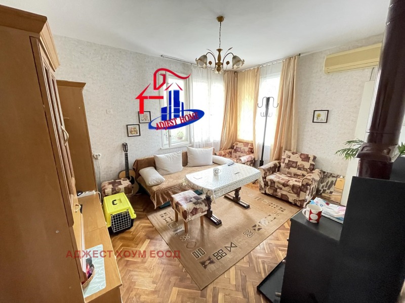 Продава  Етаж от къща град Шумен , Добруджански , 120 кв.м | 79047981 - изображение [2]