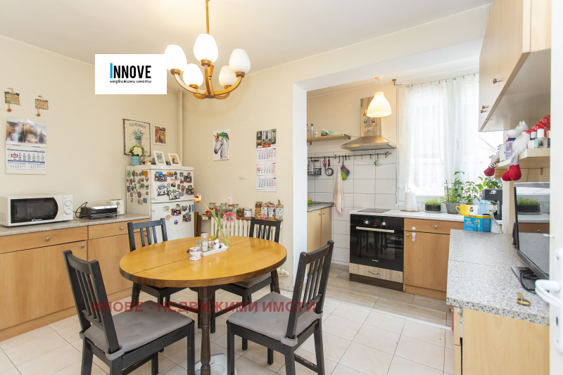 Na prodej  Dům Sofia , Gorna banja , 200 m2 | 34802865