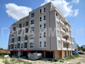 1 sypialnia Pomorie, region Burgas 4