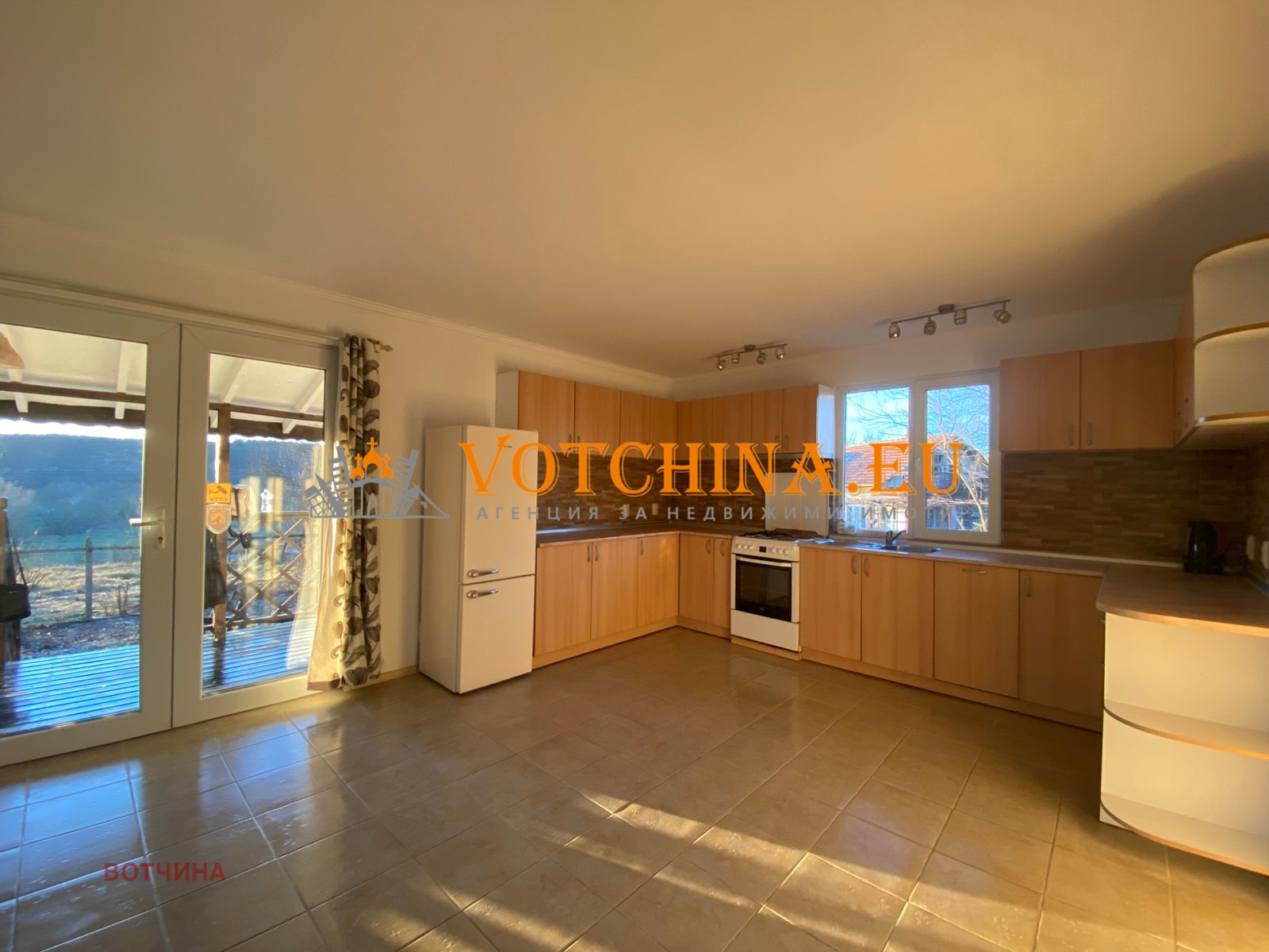 Продава КЪЩА, с. Ново Ботево, област Добрич, снимка 2 - Къщи - 53612909