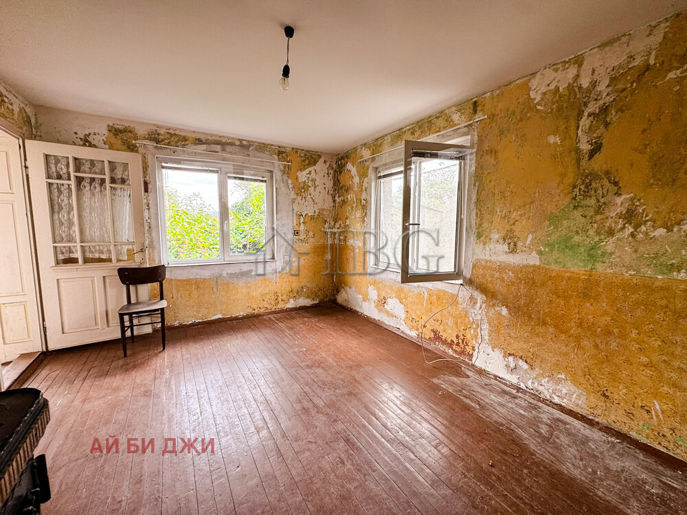 Продава КЪЩА, с. Острица, област Русе, снимка 4 - Къщи - 56377911