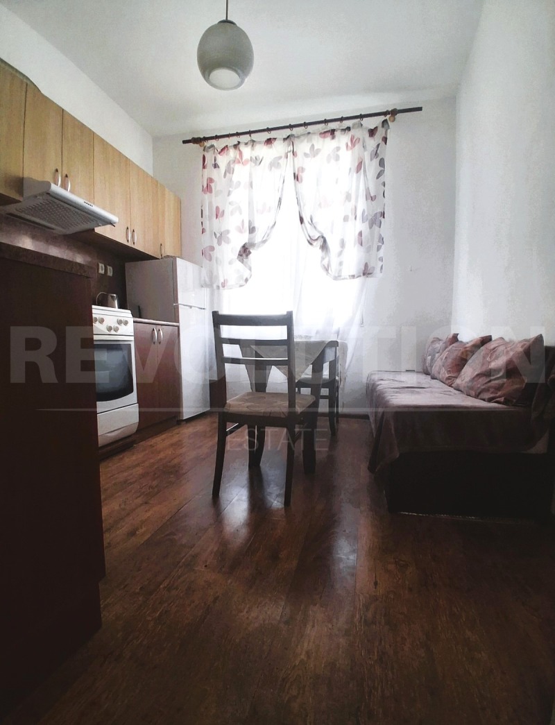 Продава  2-стаен, град Варна, Гръцка махала •  145 000 € • ID 49035157 — holmes.bg - [1] 