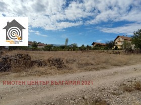 Продажба на имоти в с. Старчево, област Благоевград - изображение 1 