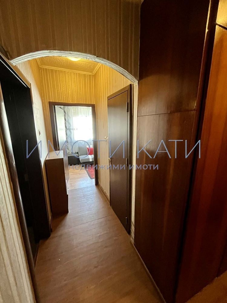 Продава 3-СТАЕН, гр. Перник, Изток, снимка 6 - Апартаменти - 54257769