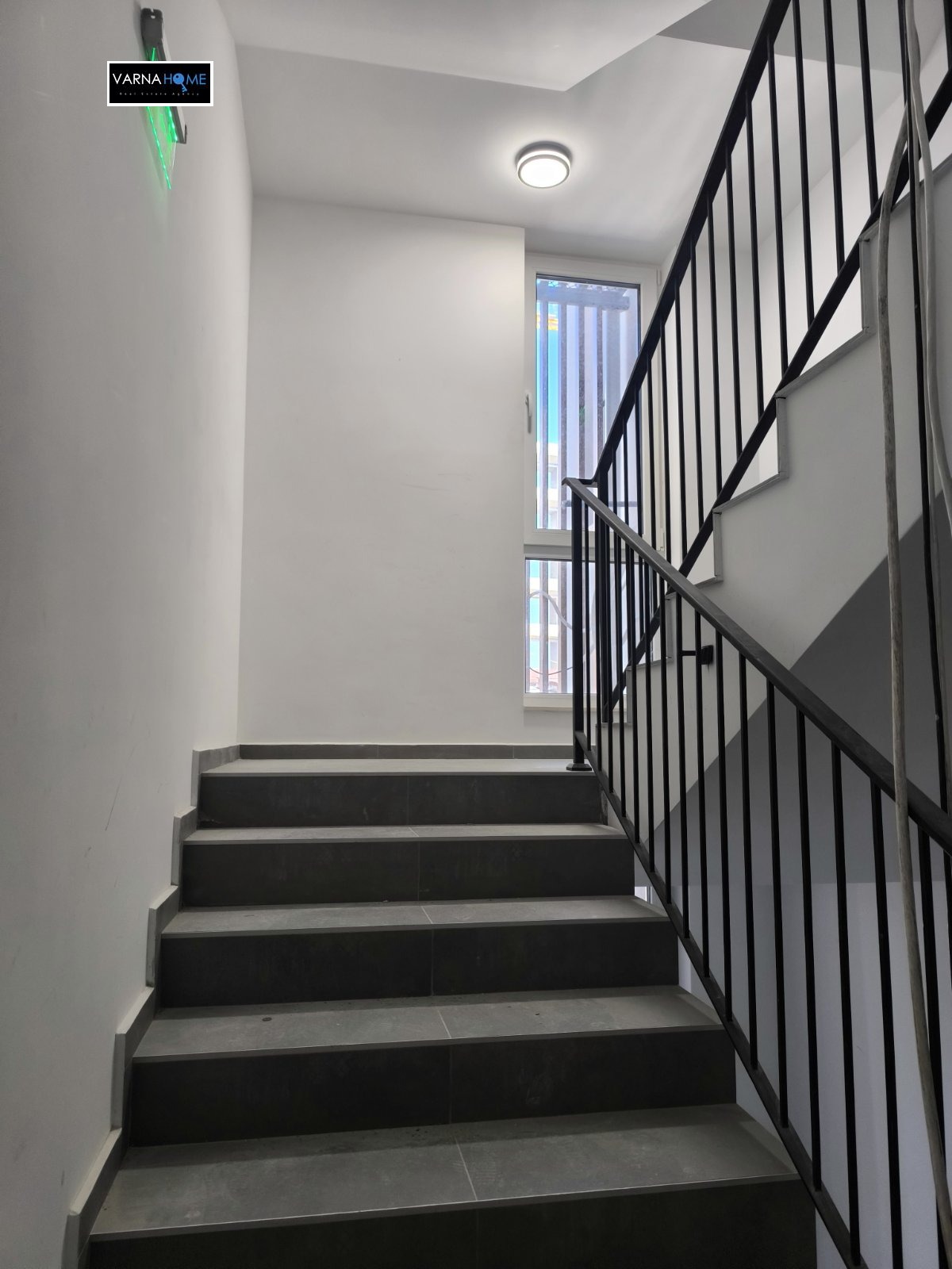 Продава 2-СТАЕН, гр. Варна, Изгрев, снимка 5 - Апартаменти - 53886933