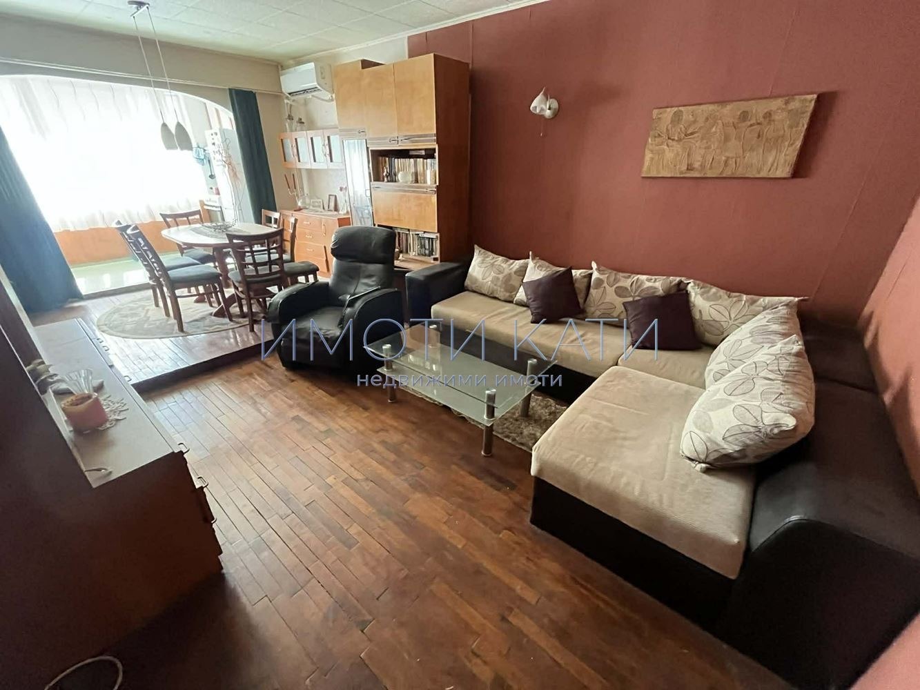 Продава 3-СТАЕН, гр. Перник, Изток, снимка 2 - Апартаменти - 54257769