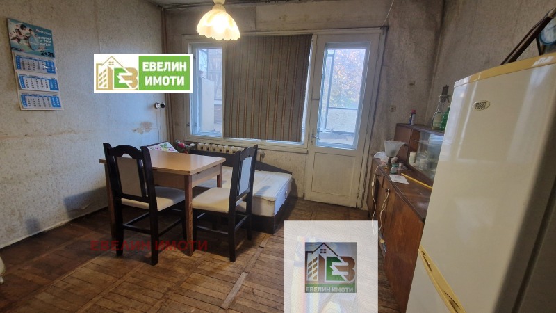 Продава 3-СТАЕН, гр. Русе, Възраждане, снимка 3 - Апартаменти - 52535784