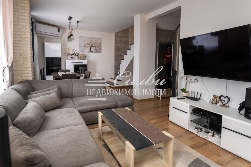 Myytävänä  Pienhuoneisto Šumen , Dobrudžanski , 120 neliömetriä | 40257103