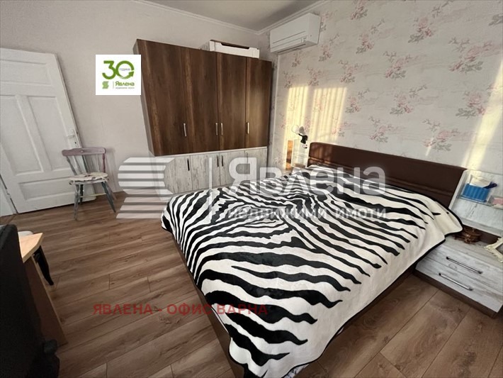 Продава КЪЩА, с. Дъбравино, област Варна, снимка 11 - Къщи - 49351401