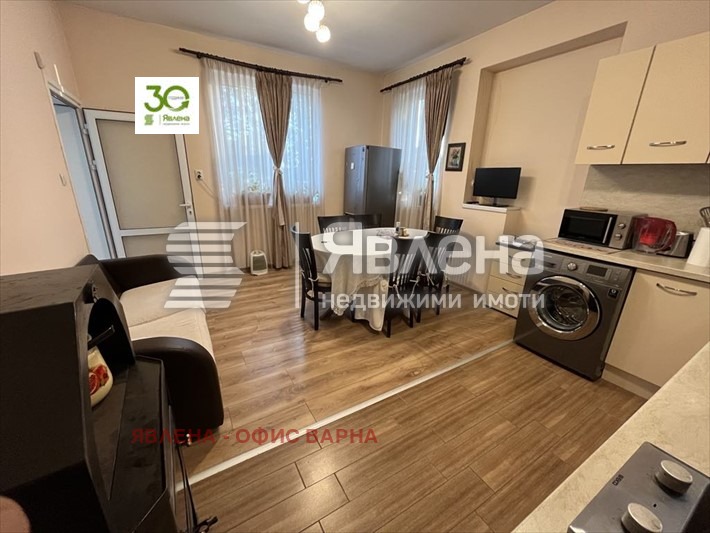 Продава КЪЩА, с. Дъбравино, област Варна, снимка 7 - Къщи - 49351401