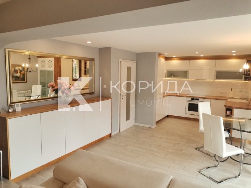 Продава КЪЩА, гр. София, Горна баня, снимка 2 - Къщи - 53454330