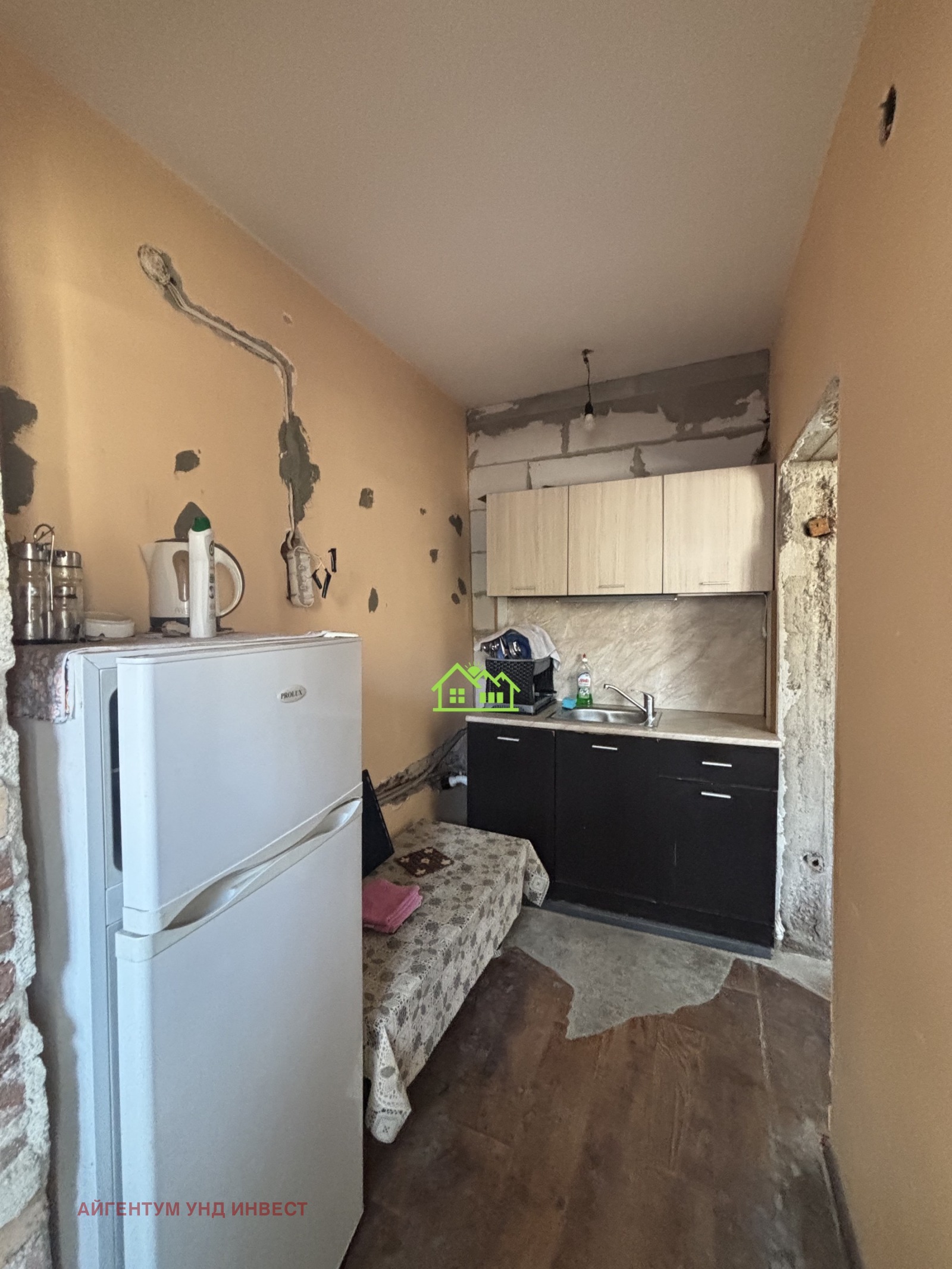 Продава ЕТАЖ ОТ КЪЩА, гр. Айтос, област Бургас, снимка 2 - Етаж от къща - 54791027