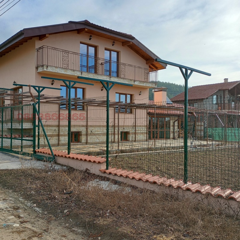 Продава КЪЩА в област Благоевград, с. Гърмен - 240 кв.м / 219 999 € » 430 280.64 лв.