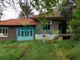 Продава къща област Варна с. Невша - [1] 