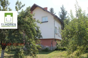 Продажба на имоти в с. Ваксево, област Кюстендил - изображение 3 