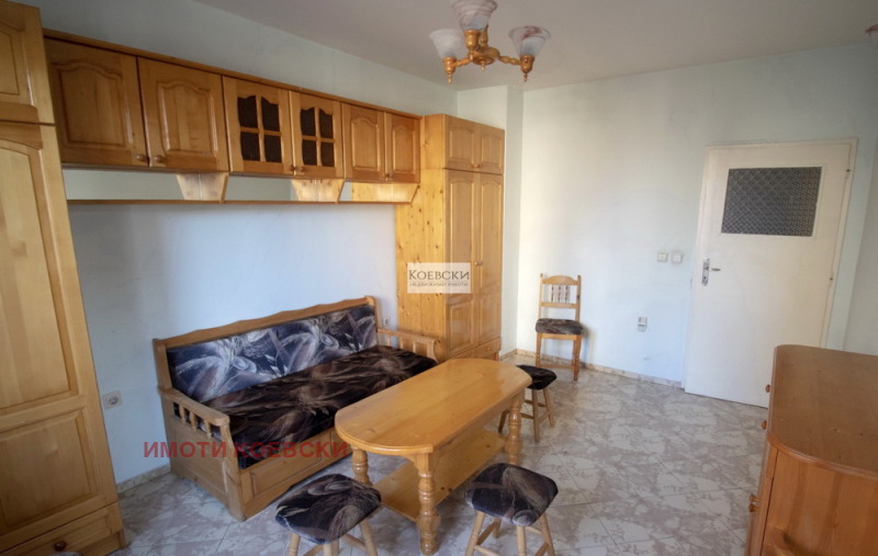 Myytävänä  Studio Sofia , Geo Milev , 42 neliömetriä | 49846785 - kuva [2]