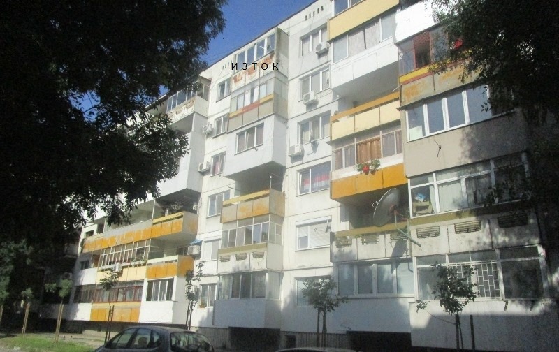 Продава  3-стаен град Русе , Хъшове , 97 кв.м | 83517980