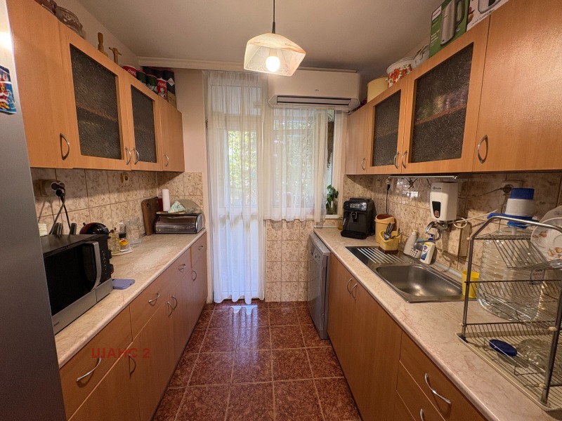 Продава 4-СТАЕН, гр. Варна, Лятно кино Тракия, снимка 5 - Апартаменти - 52276192