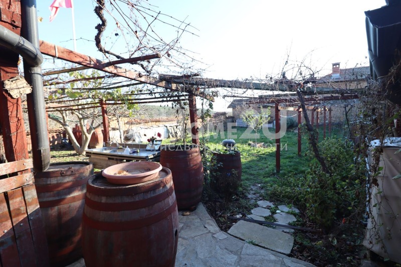 Продава КЪЩА, с. Мътеница, област Пловдив, снимка 4 - Къщи - 52802504