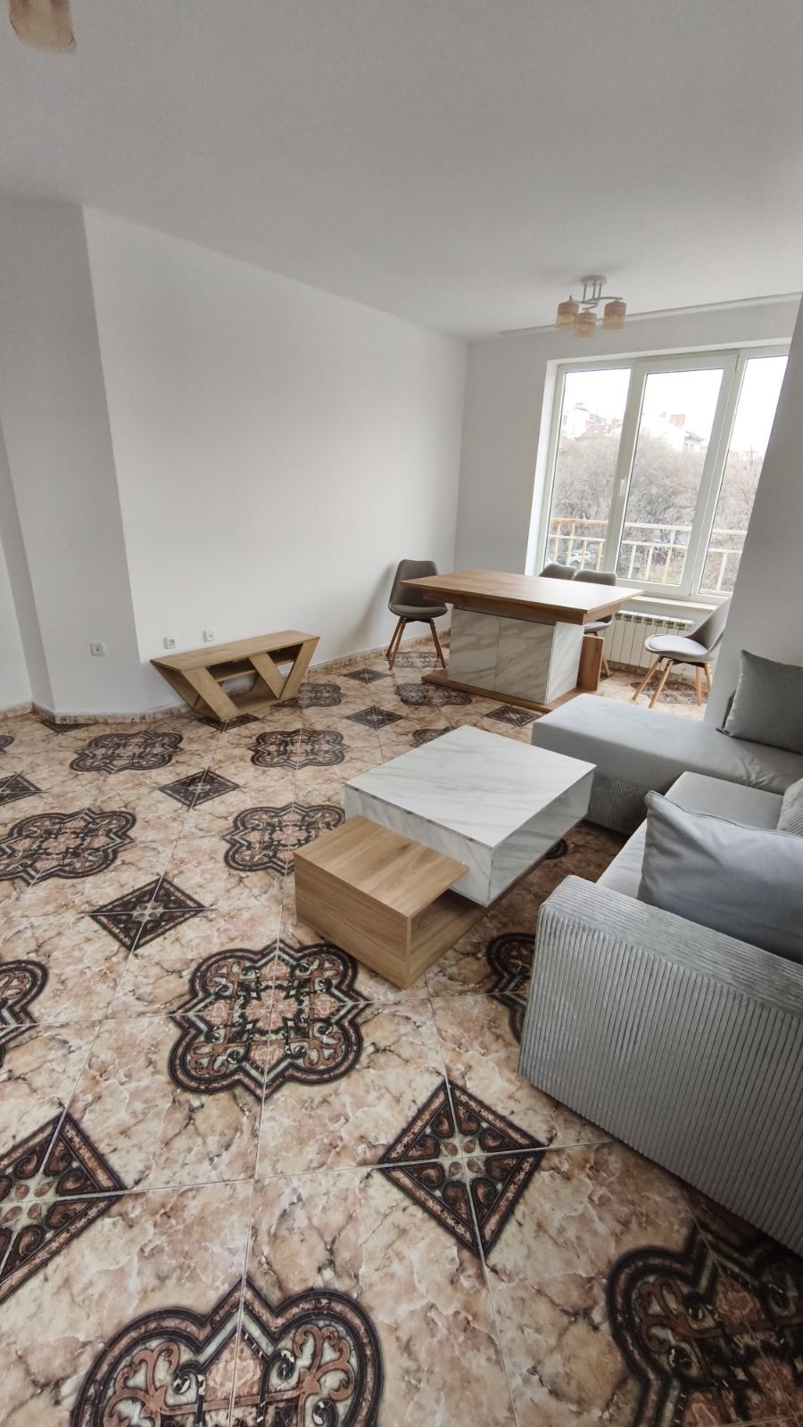 Продава МНОГОСТАЕН, гр. София, Оборище, снимка 2 - Апартаменти - 53708963