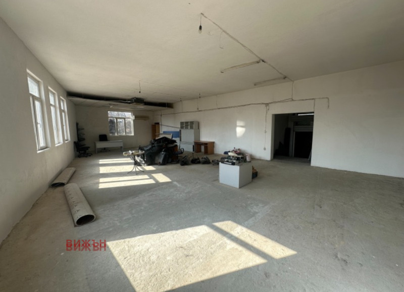 Продава ПРОМ. ПОМЕЩЕНИЕ в град Перник, Център - 177 кв.м / 143 000 € » 279 683.69 лв., ВИЖЪН