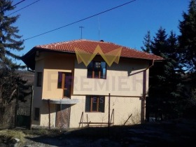 Продажба на къщи в град София — страница 4 - изображение 16 