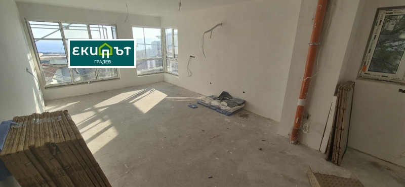 Продава 2-СТАЕН, град Варна, Бриз • 210000 € / 410724.30 лв. • 92312714 1