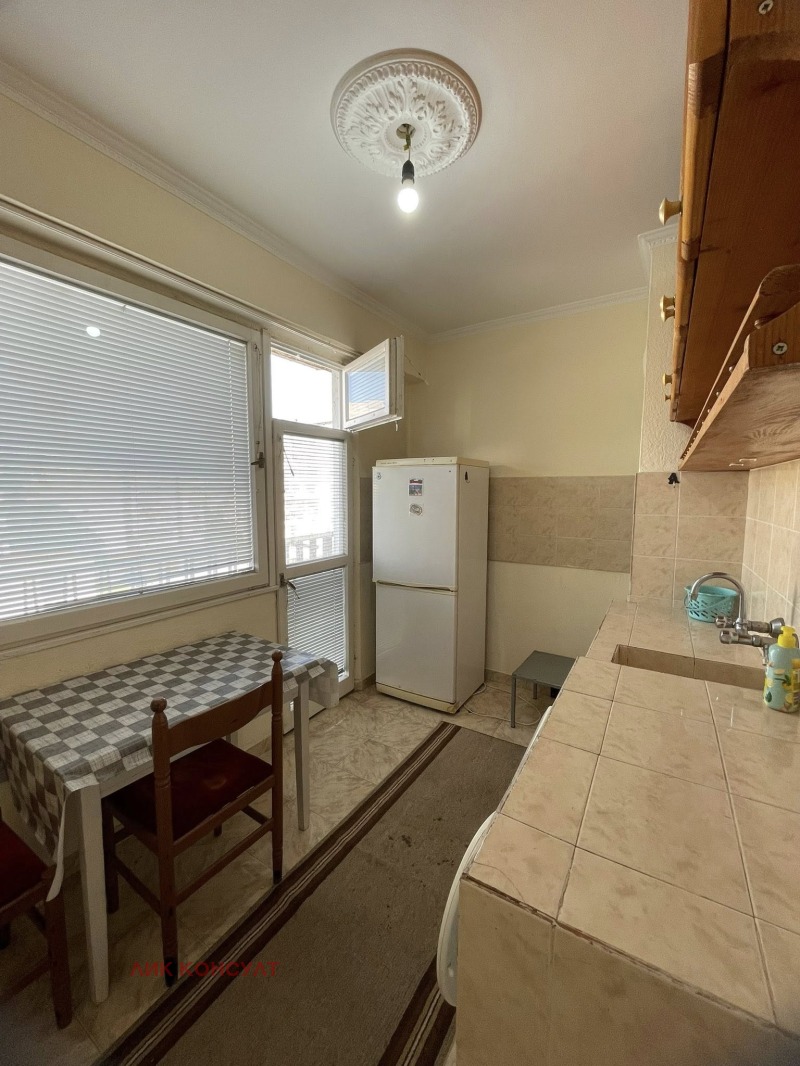 De vânzare  2 dormitoare Târgoviște , Boroveț , 65 mp | 17668672 - imagine [3]