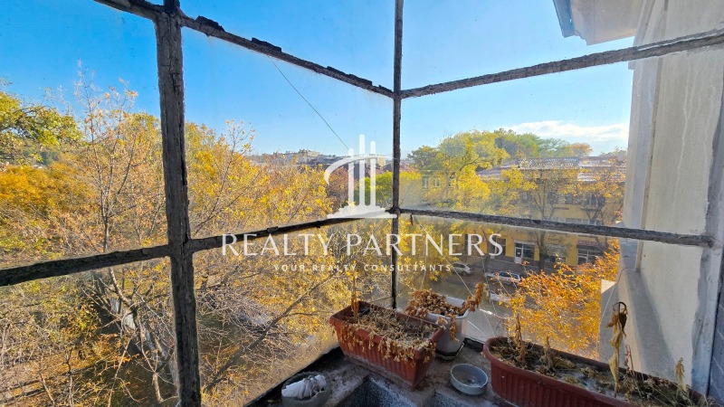 Продава 3-СТАЕН, гр. Перник, Изток, снимка 13 - Апартаменти - 52116117