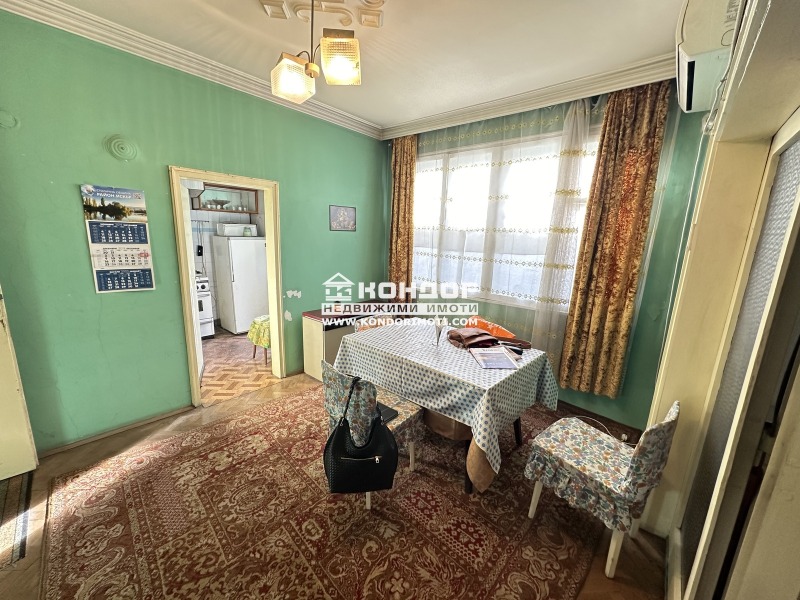Zu verkaufen  3+ Schlafzimmer Plowdiw , Zentar , 126 qm | 26232407