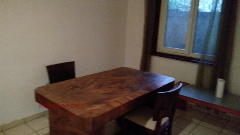 Продава ЕТАЖ ОТ КЪЩА, гр. София, Банишора, снимка 4 - Етаж от къща - 53596154