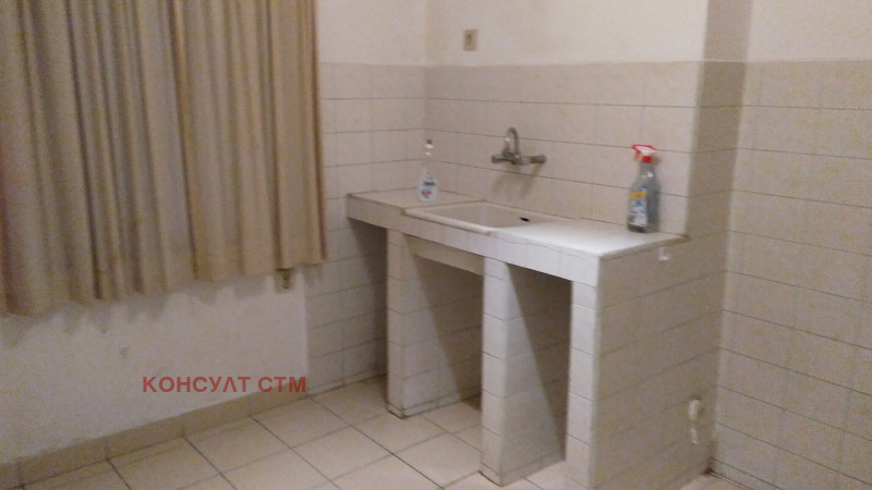 Продава ЕТАЖ ОТ КЪЩА, гр. София, Банишора, снимка 5 - Етаж от къща - 53596154