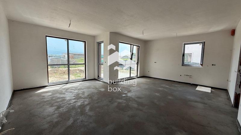 Продава КЪЩА, град Пловдив, Западен • 235000 € / 459620.05 лв. • 98665917 1