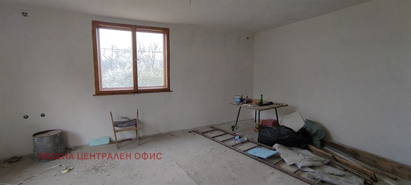 Продава КЪЩА, с. Слаковци, област Перник, снимка 4 - Къщи - 53797946