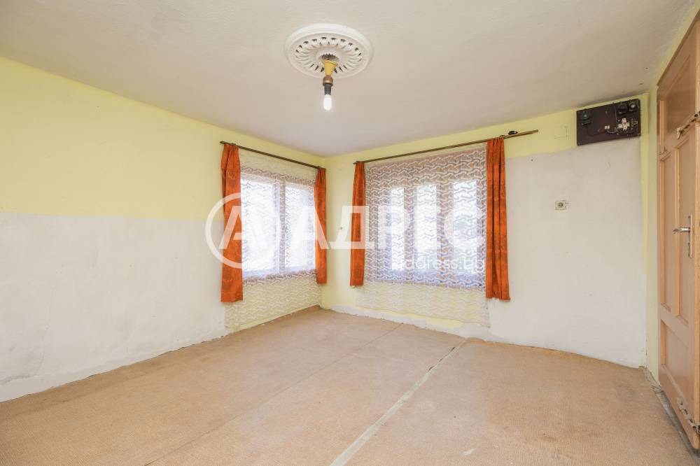 Продава КЪЩА, с. Бенковски, област Варна, снимка 6 - Къщи - 55090983