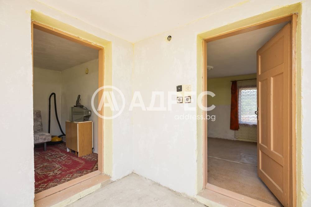 Продава КЪЩА, с. Бенковски, област Варна, снимка 8 - Къщи - 55090983