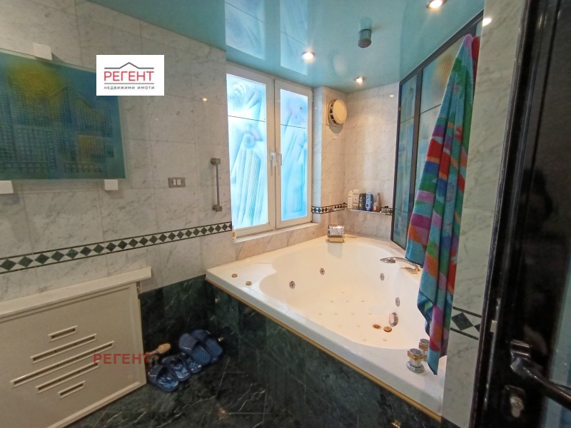 Продаја  2 спаваће собе Габрово , Центар , 130 м2 | 16964997 - слика [10]