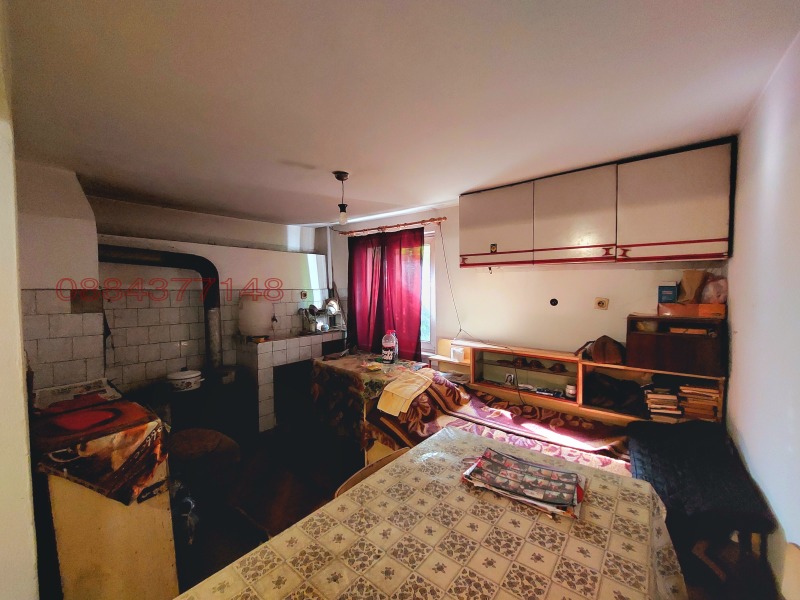 Продава КЪЩА, гр. Троян, област Ловеч, снимка 13 - Къщи - 52782356