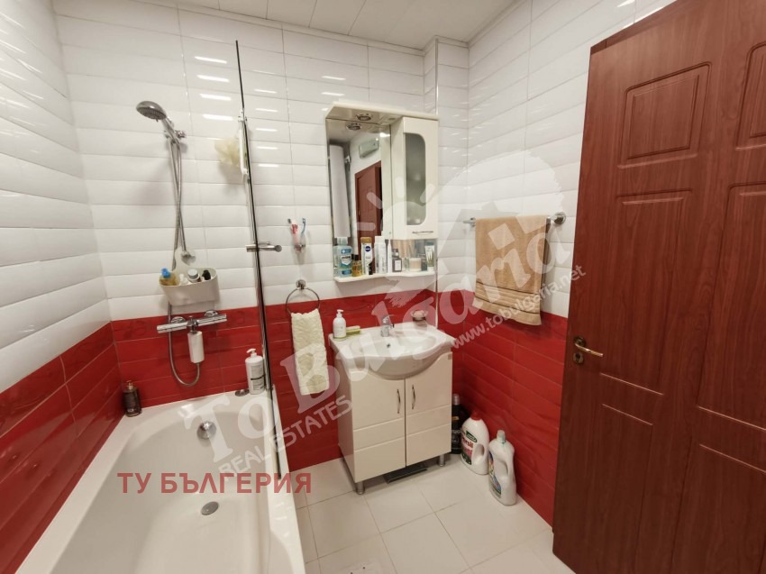 Продава 2-СТАЕН, гр. Велико Търново, Център, снимка 16 - Апартаменти - 55347229
