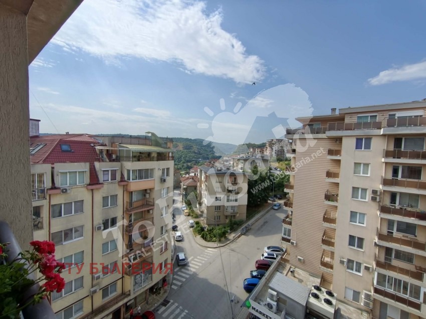 Продава 2-СТАЕН, гр. Велико Търново, Център, снимка 3 - Апартаменти - 55347229