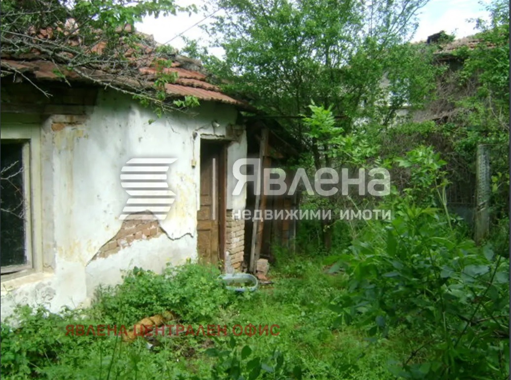 Продава КЪЩА, гр. Ловеч, Вароша, снимка 2 - Къщи - 54108841