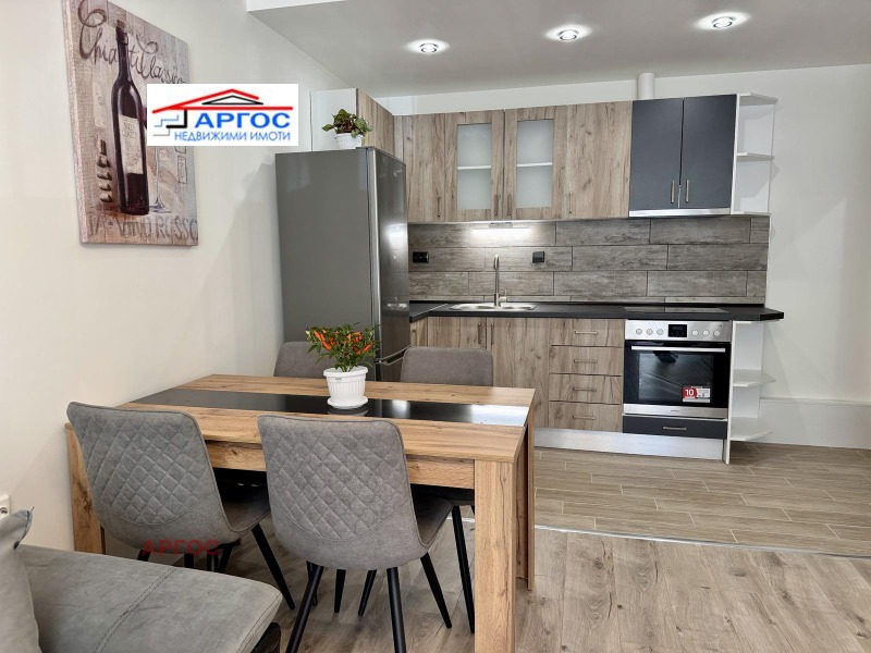 À venda  2 quartos Burgas , Vazrajdane , 65 m² | 67943698